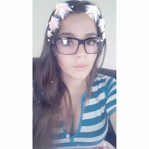 Meet your Posher, Kamila